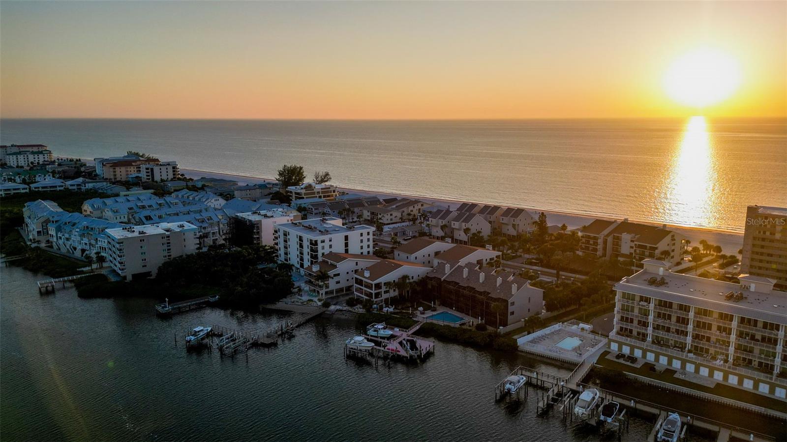 Image 83 of 94 For 19915 Gulf Blvd  605