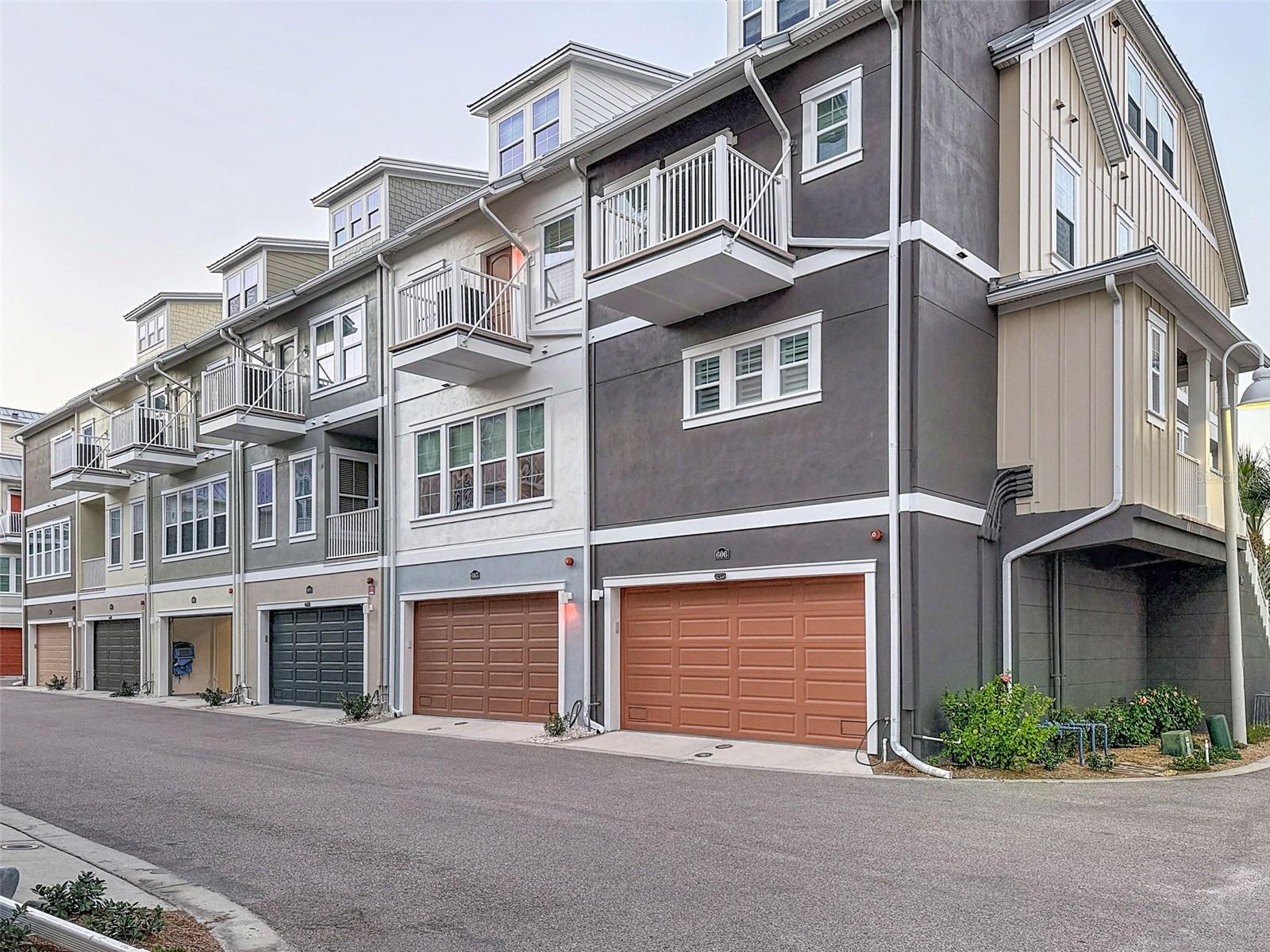 Image 90 of 94 For 19915 Gulf Blvd  605