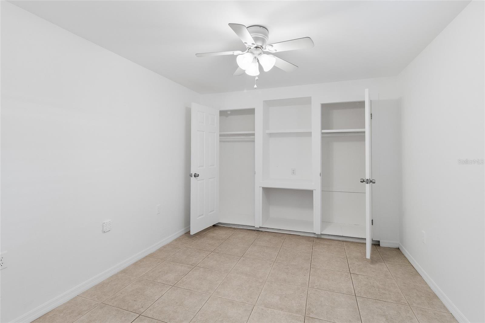 Image 21 of 39 For 452 45th Avenue N