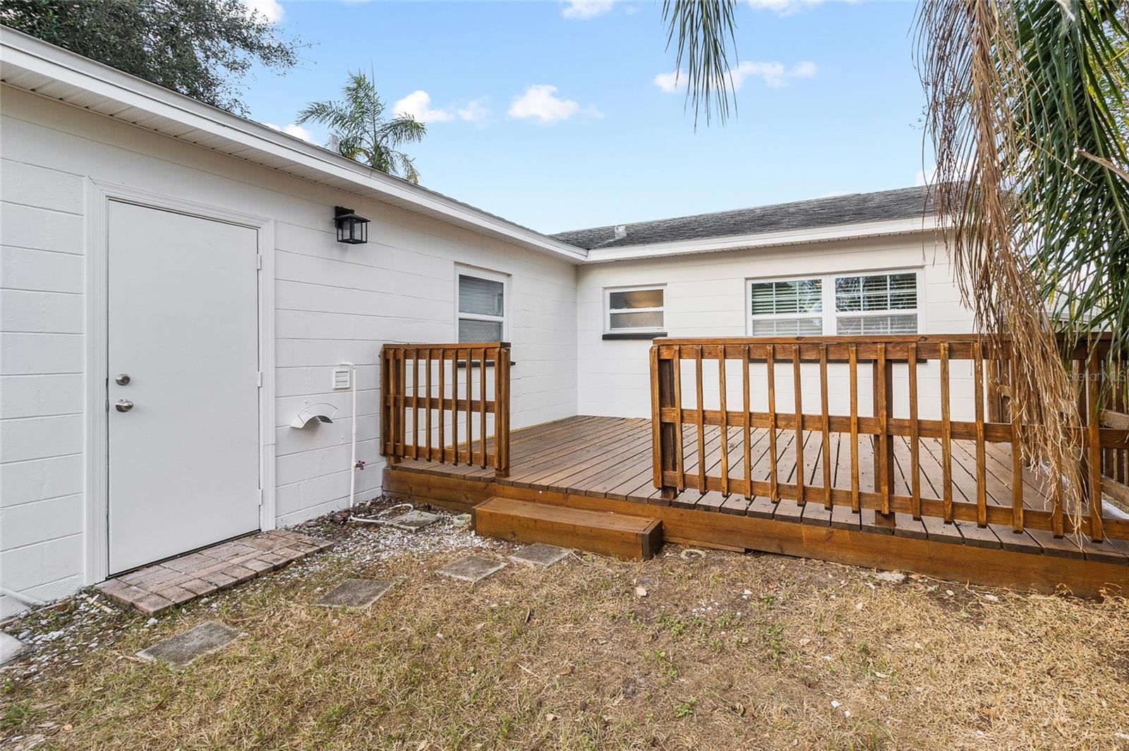 Image 25 of 39 For 452 45th Avenue N