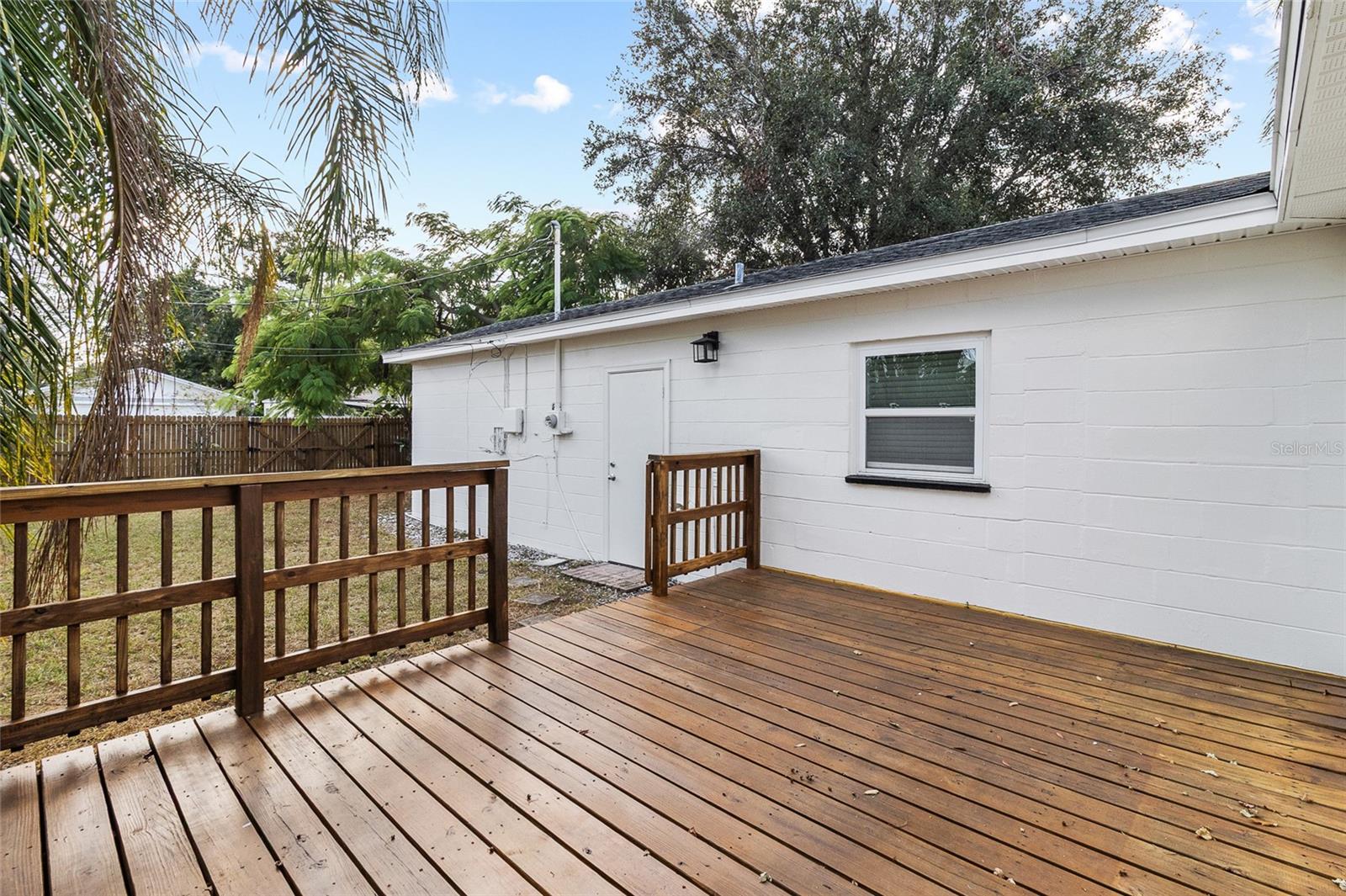 Image 27 of 39 For 452 45th Avenue N