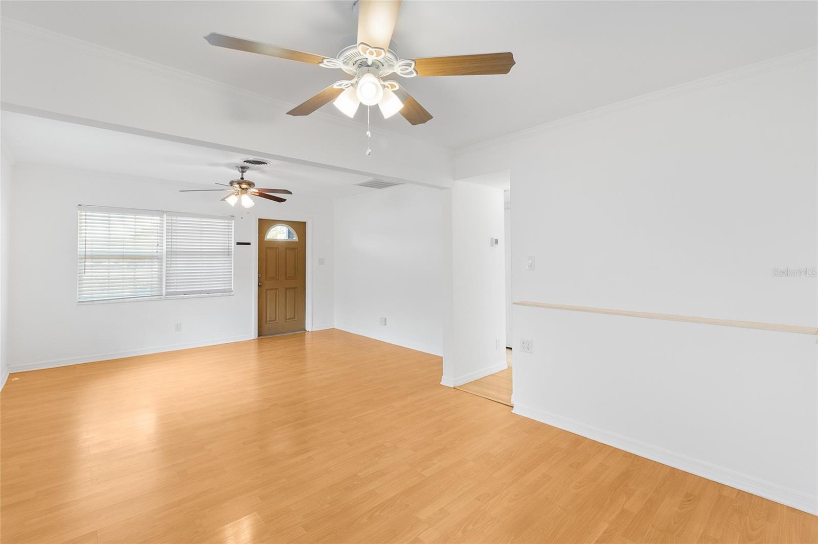 Image 7 of 39 For 452 45th Avenue N