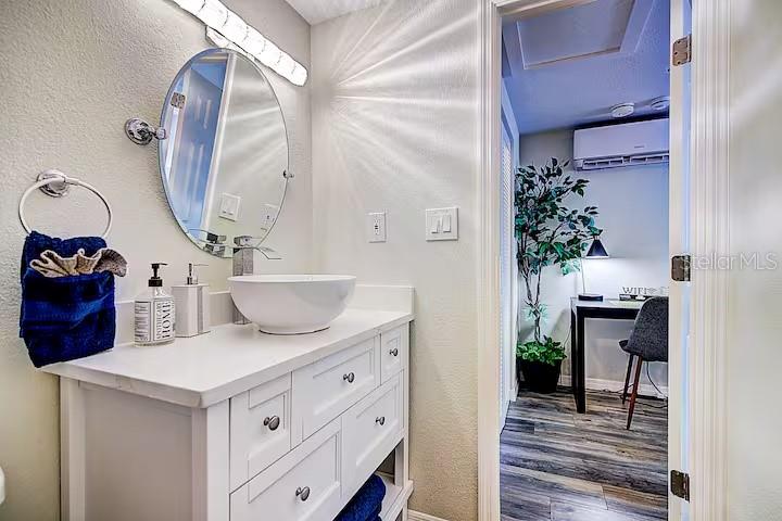 Image 25 of 43 For 1402 33rd Avenue