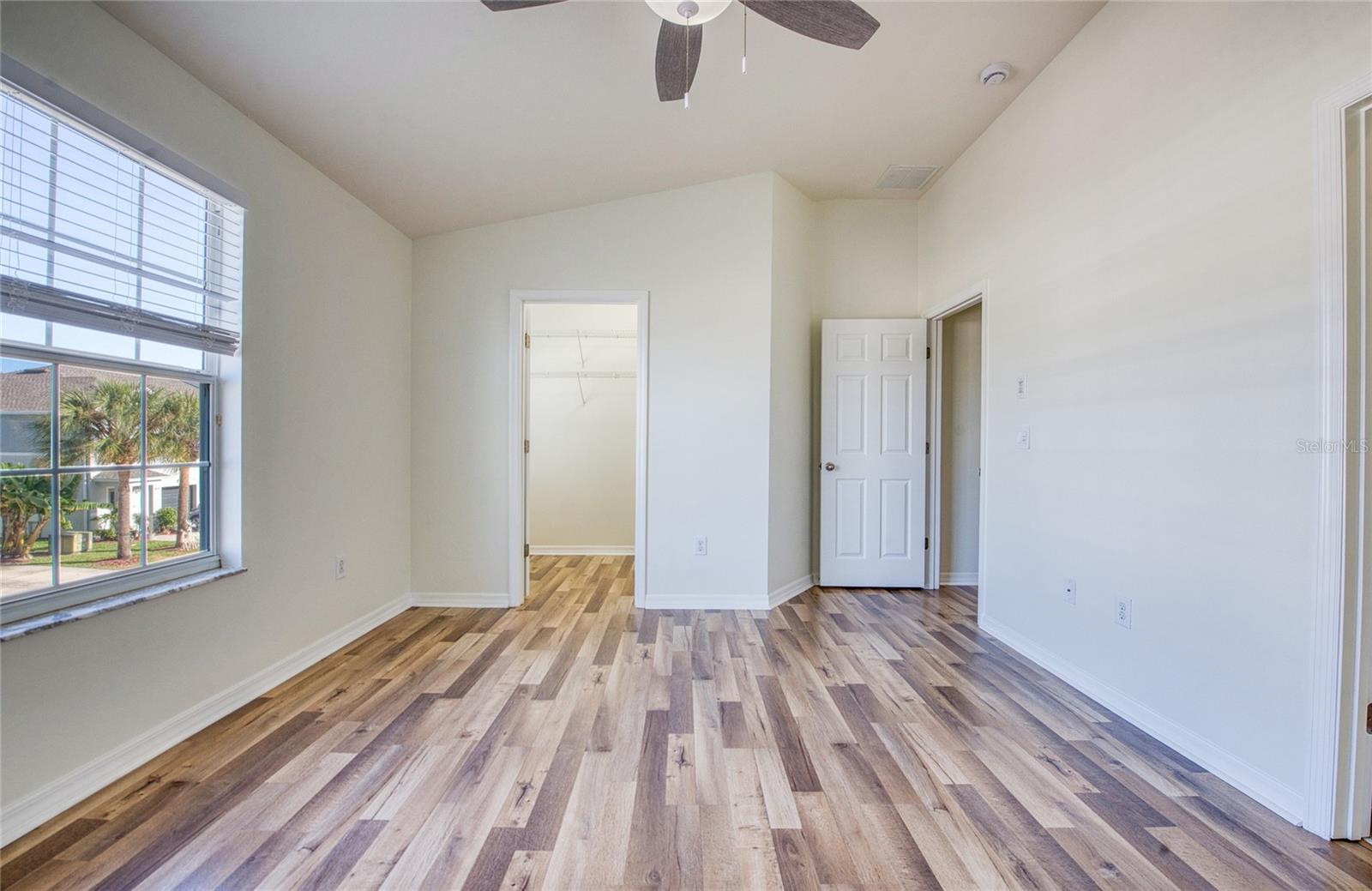 Image 24 of 33 For 4670 69th Place N