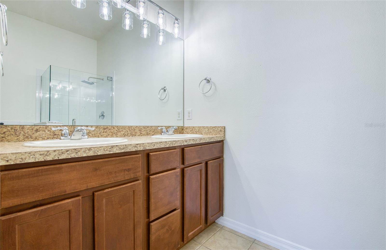 Image 28 of 33 For 4670 69th Place N