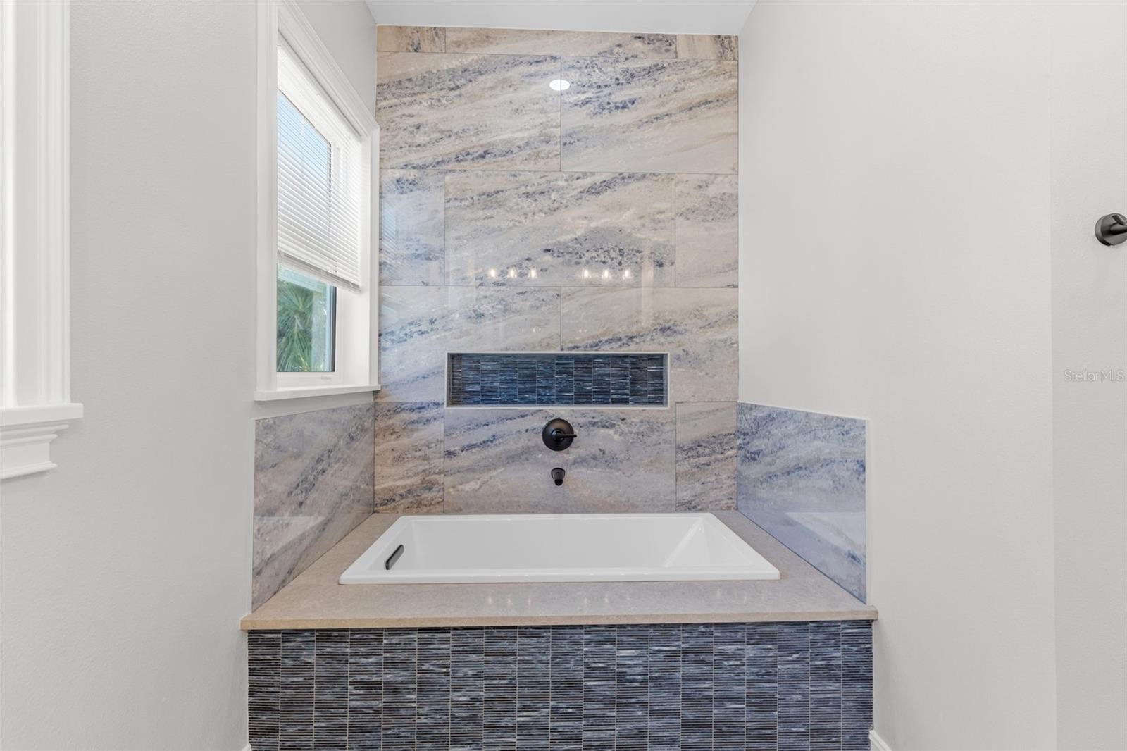 Image 24 of 48 For 3801 71st Street N