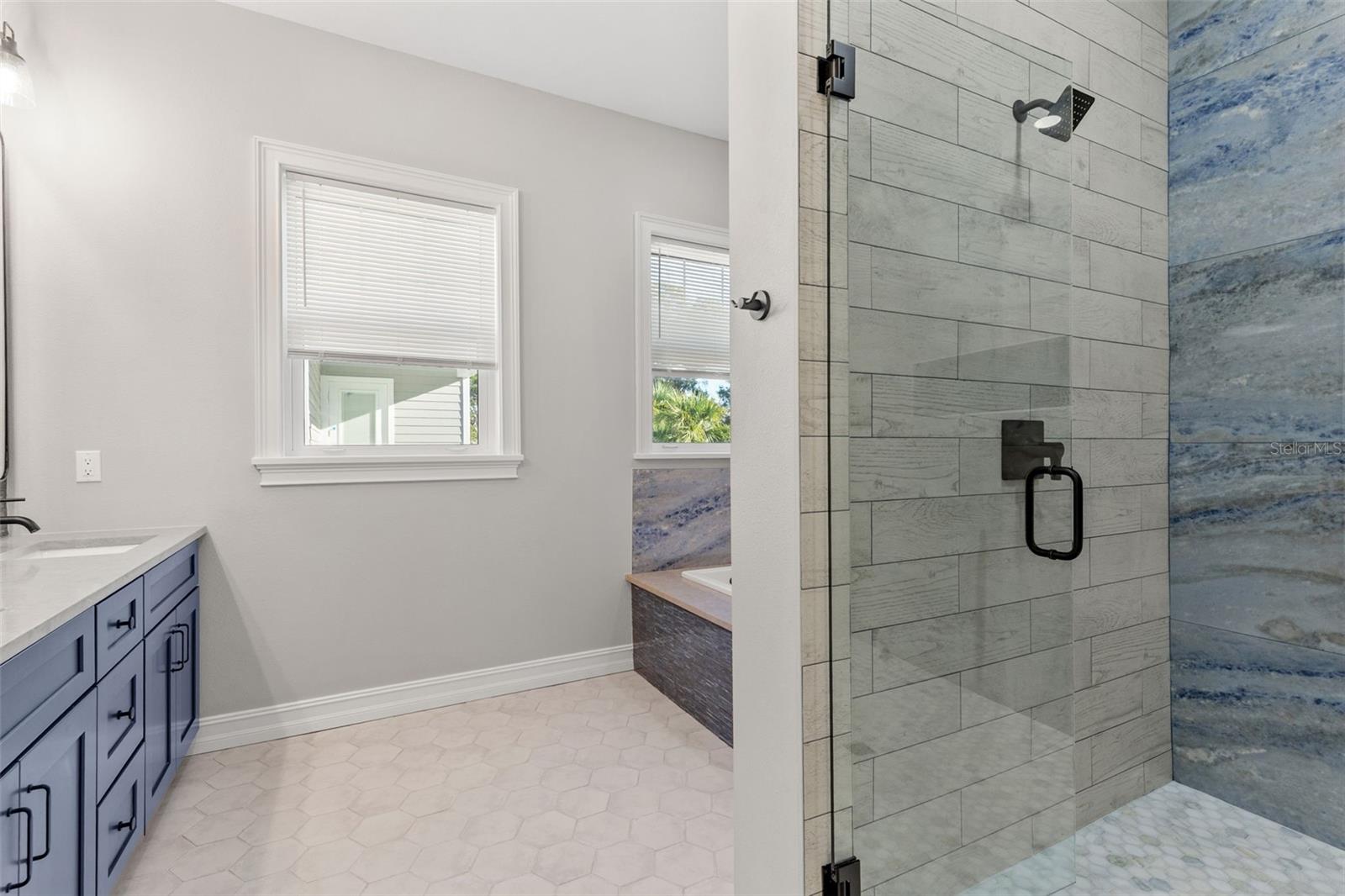 Image 26 of 48 For 3801 71st Street N