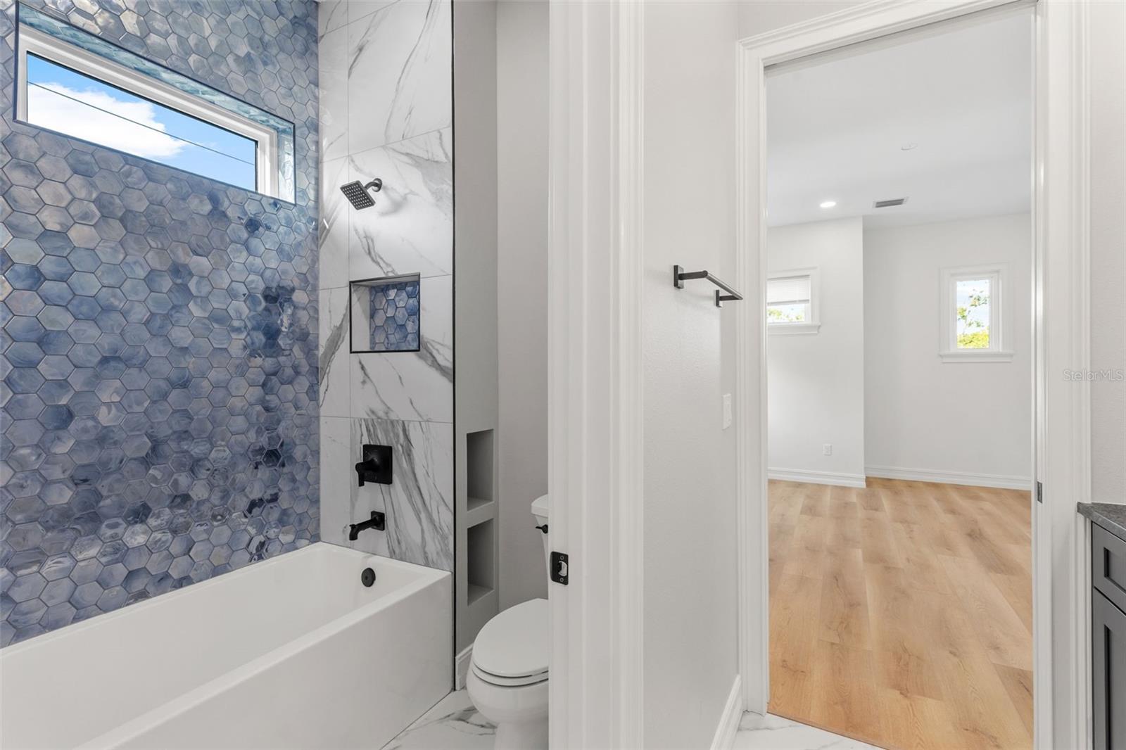 Image 33 of 48 For 3801 71st Street N