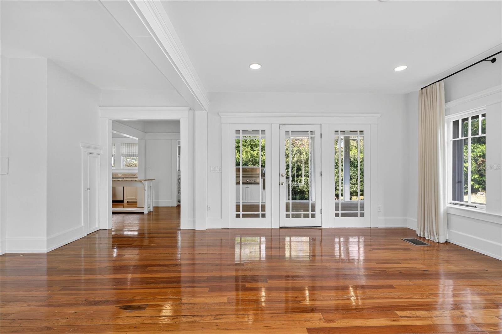 Image 19 of 100 For 3003 Harbor View Ave Avenue