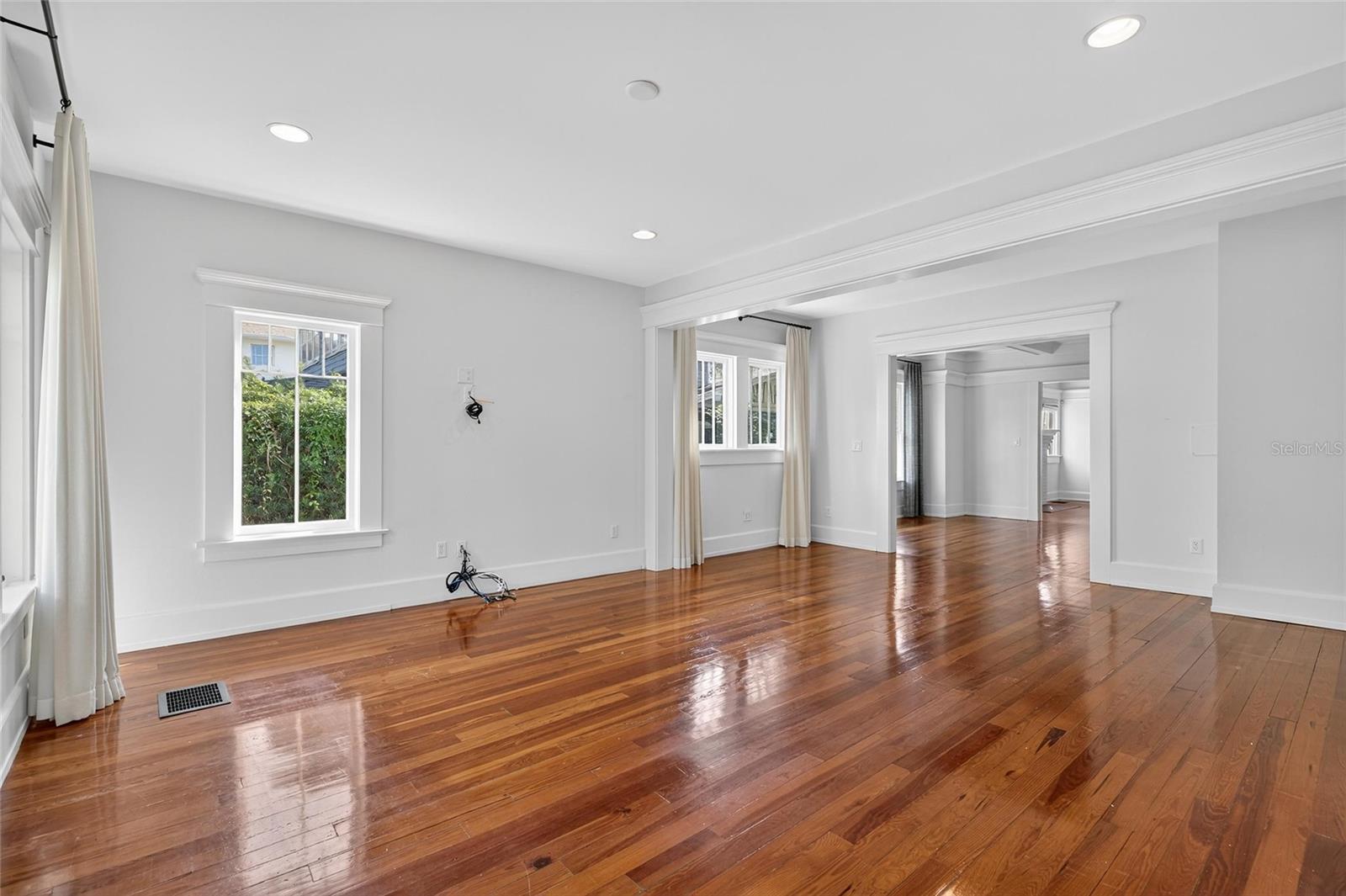 Image 21 of 100 For 3003 Harbor View Ave Avenue