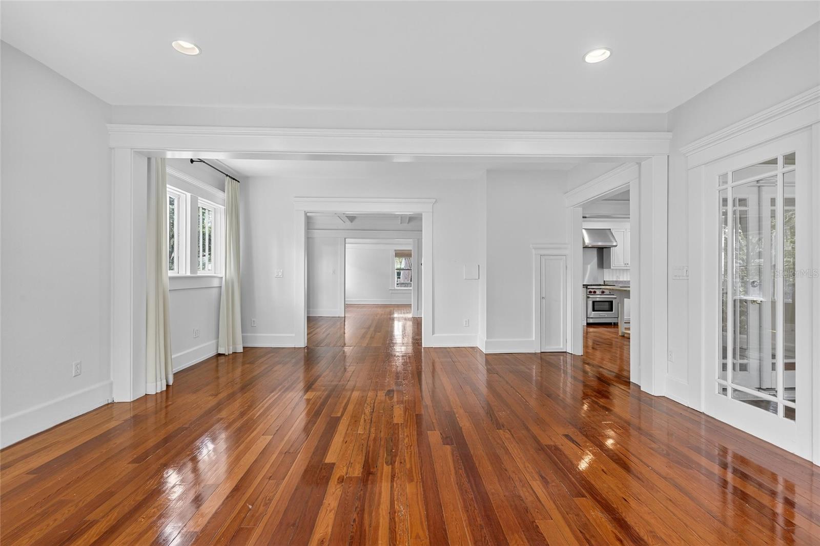 Image 23 of 100 For 3003 Harbor View Ave Avenue