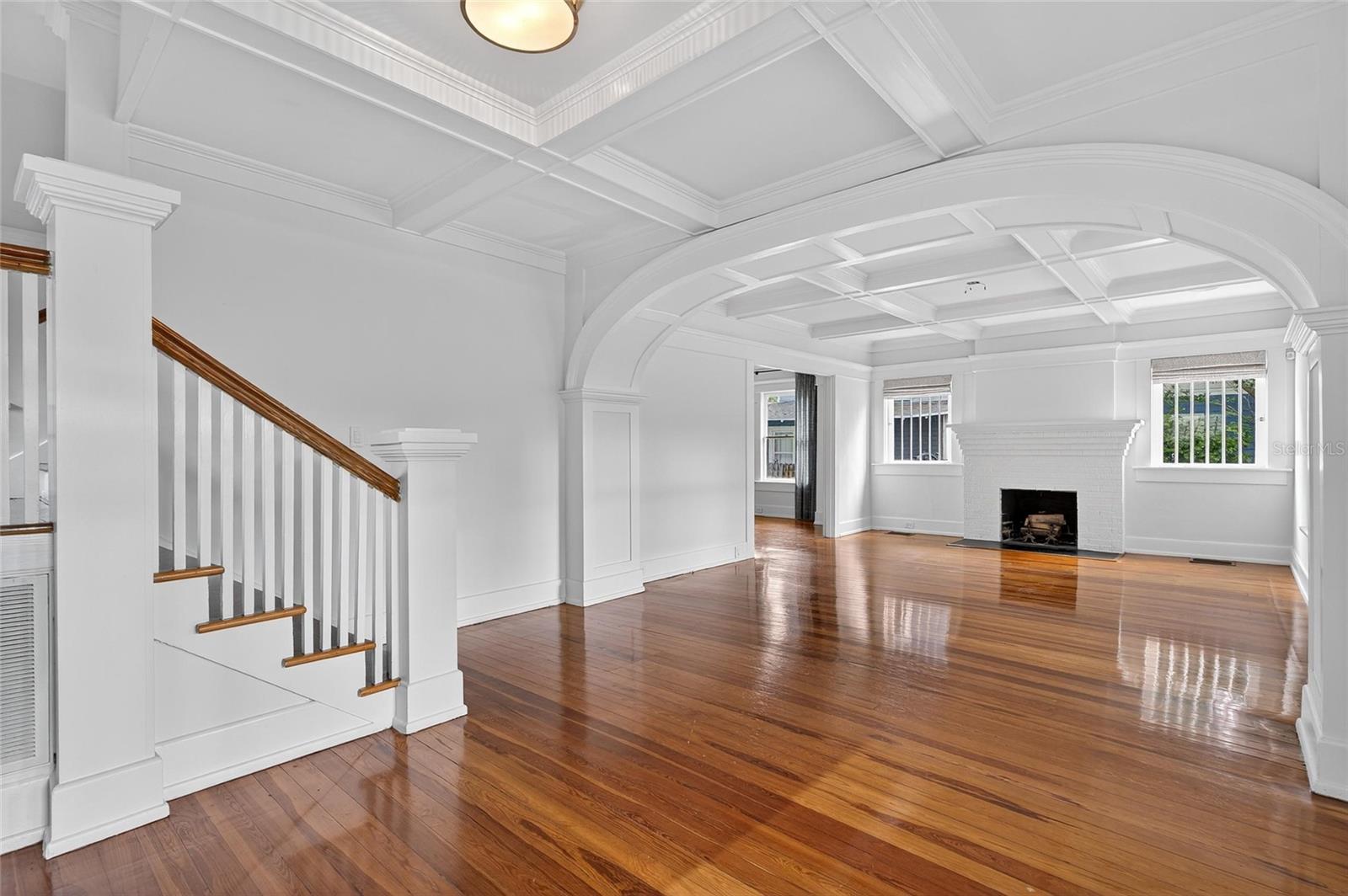 Image 3 of 100 For 3003 Harbor View Ave Avenue