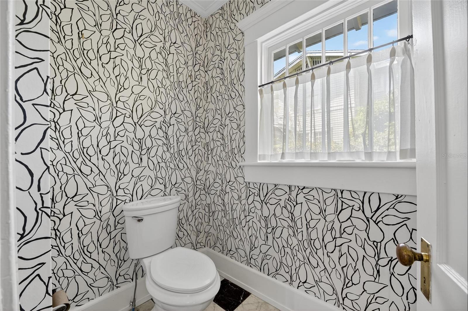 Image 37 of 100 For 3003 Harbor View Ave Avenue