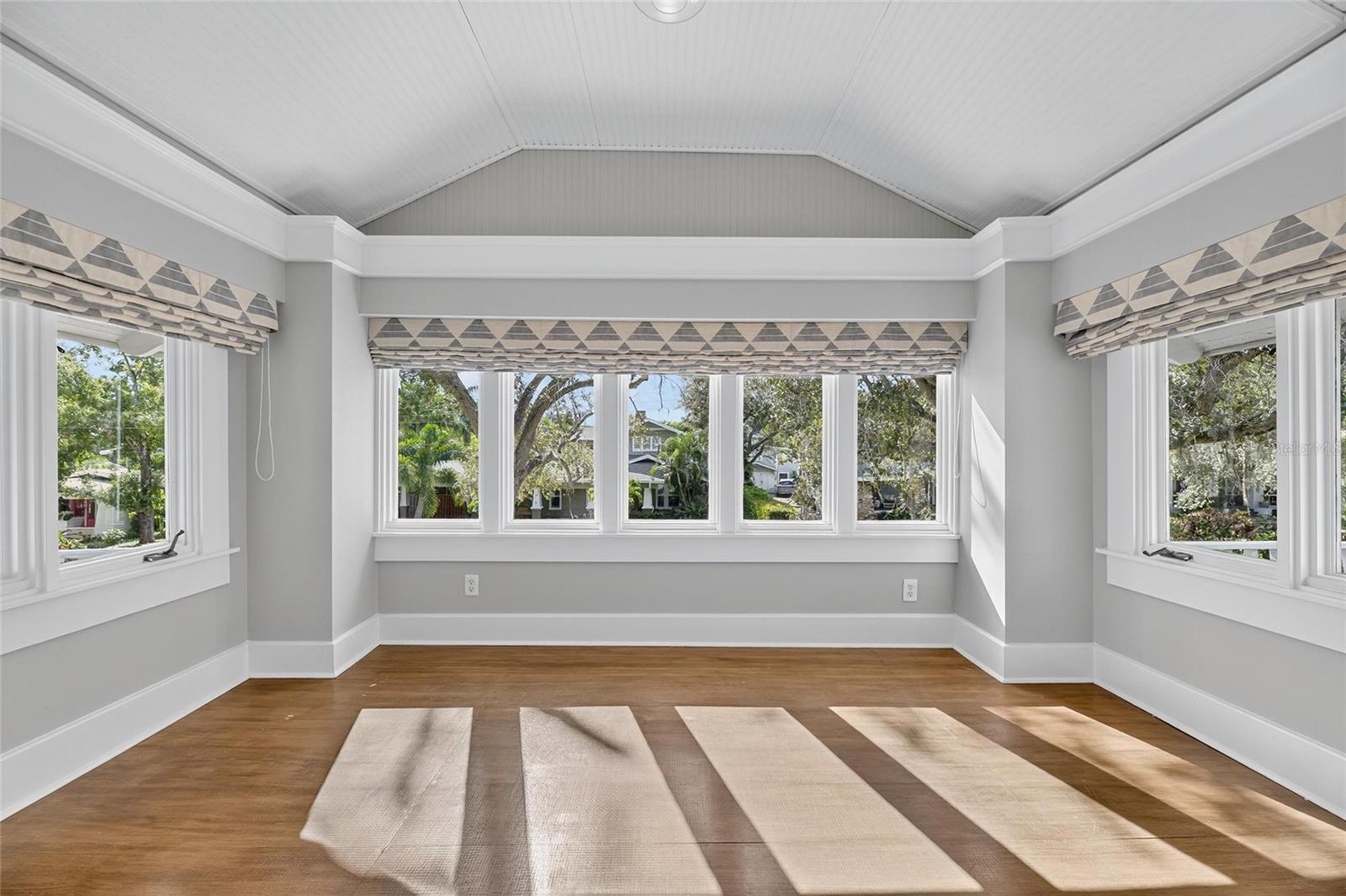 Image 51 of 100 For 3003 Harbor View Ave Avenue