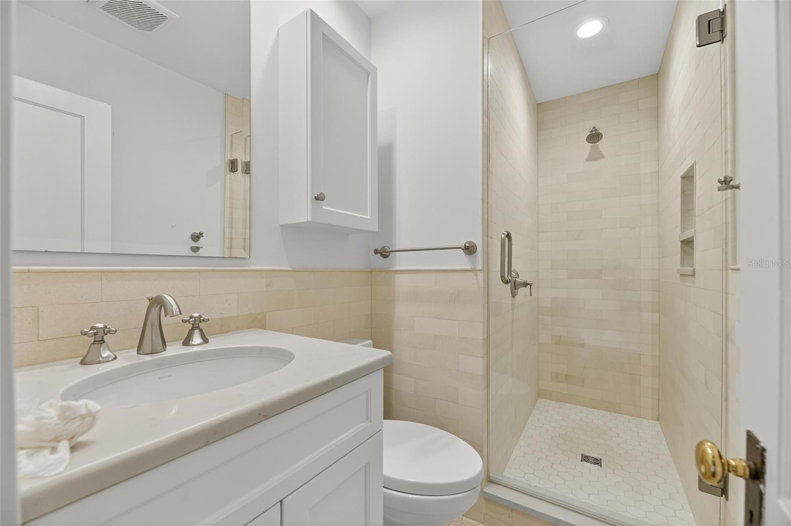 Image 54 of 100 For 3003 Harbor View Ave Avenue