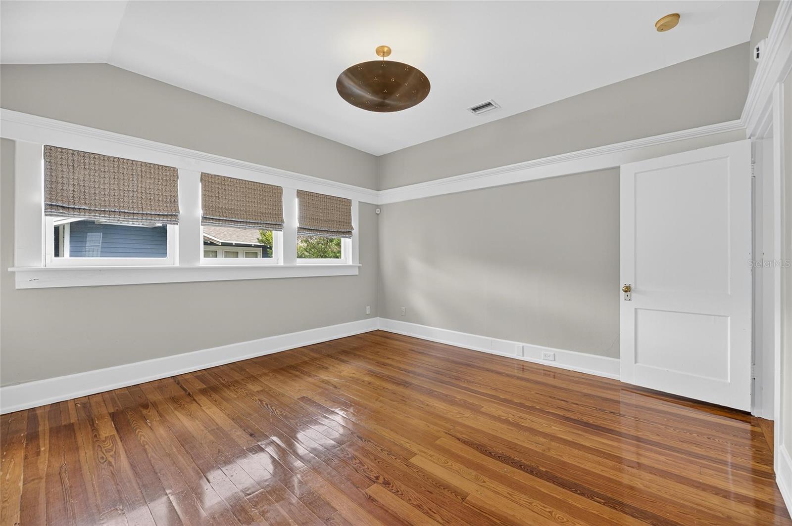 Image 64 of 100 For 3003 Harbor View Ave Avenue