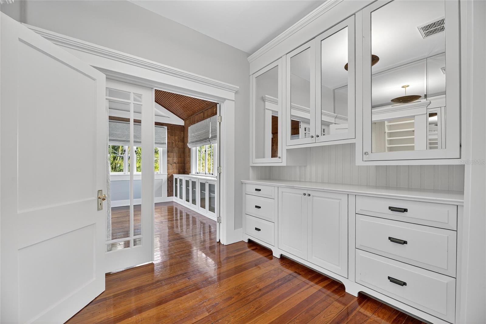 Image 66 of 100 For 3003 Harbor View Ave Avenue