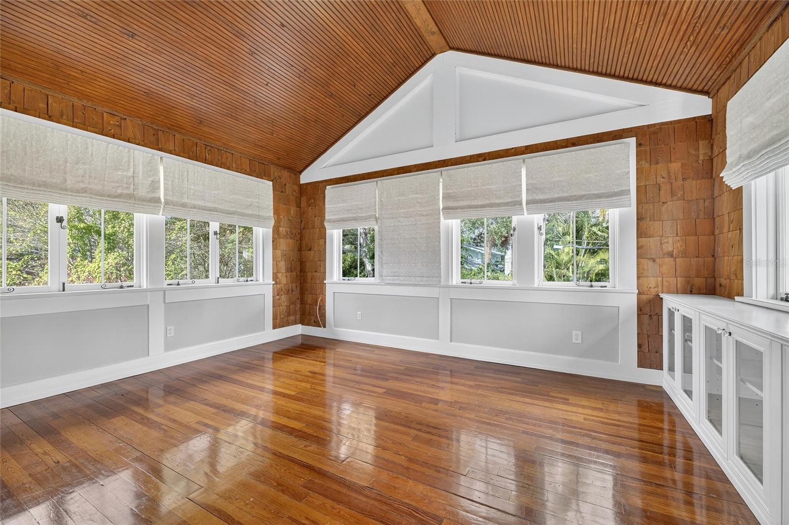 Image 69 of 100 For 3003 Harbor View Ave Avenue