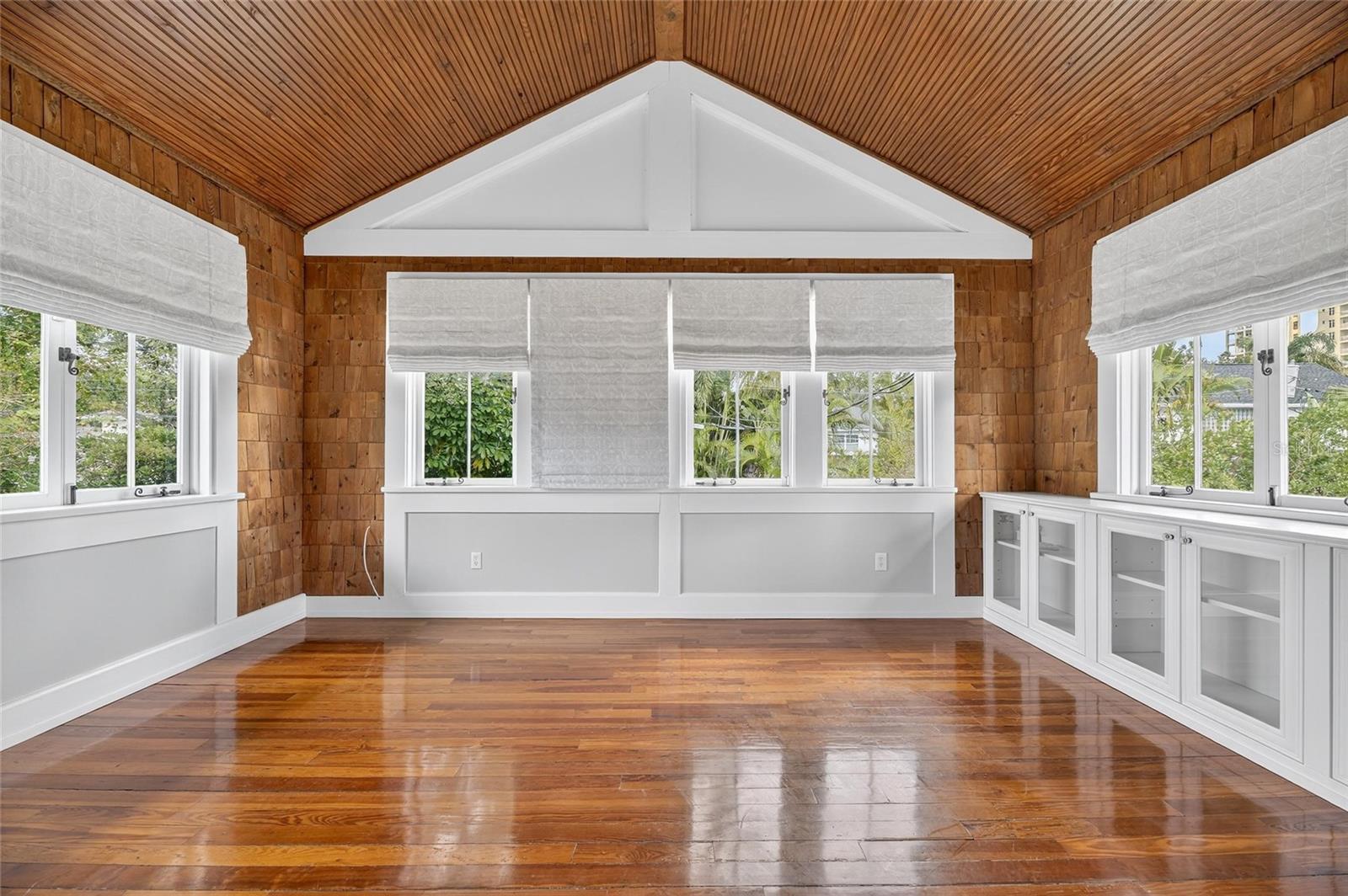 Image 72 of 100 For 3003 Harbor View Ave Avenue