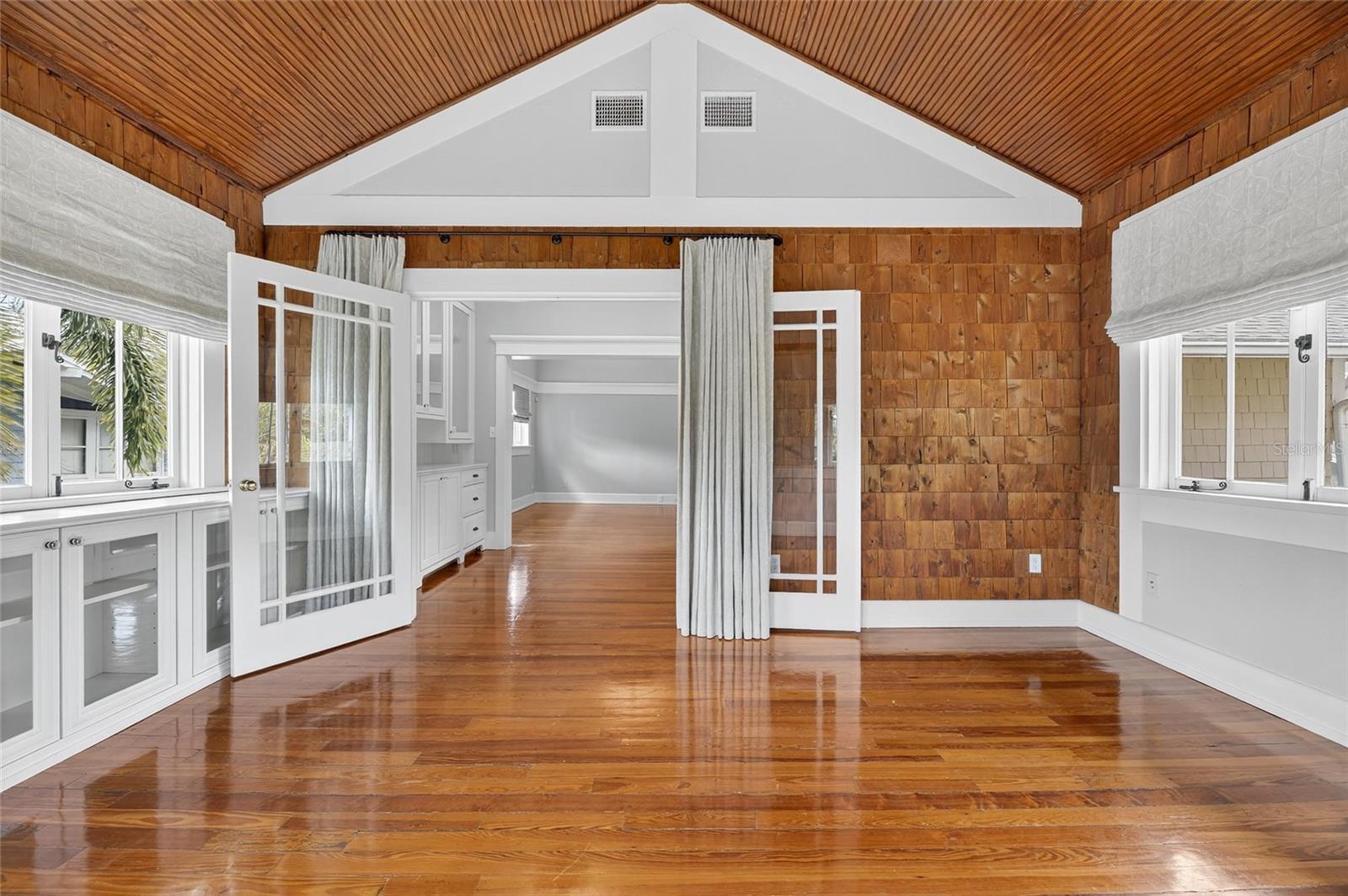 Image 73 of 100 For 3003 Harbor View Ave Avenue