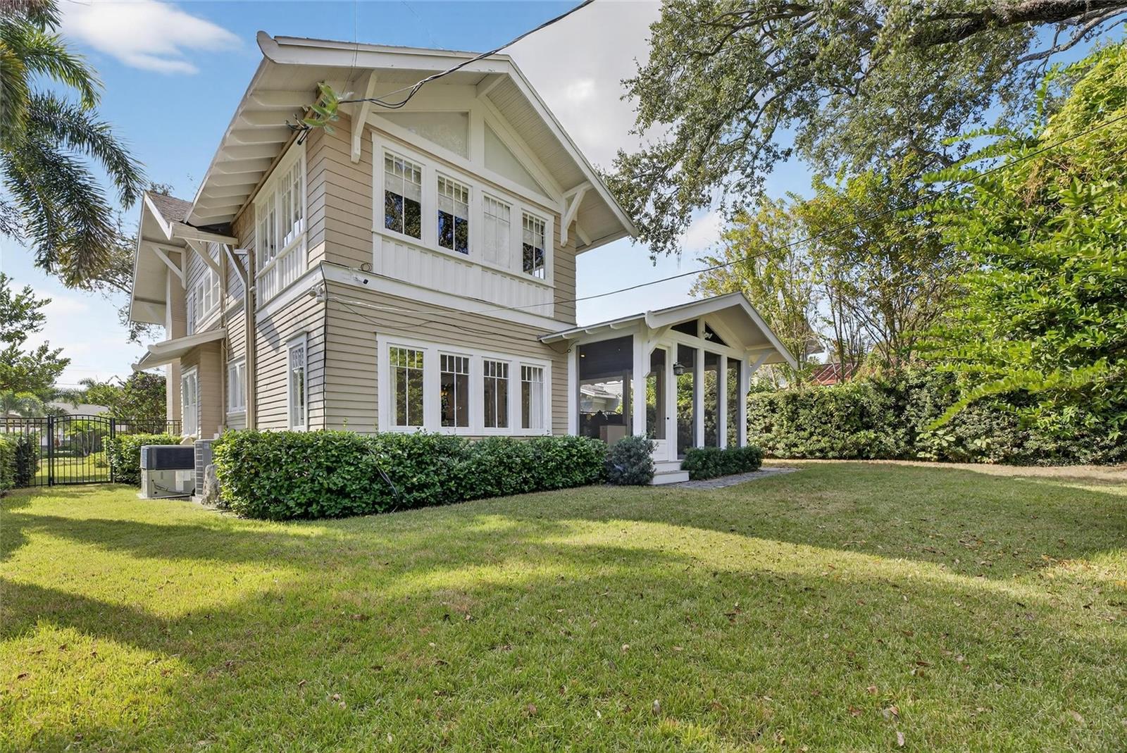 Image 82 of 100 For 3003 Harbor View Ave Avenue