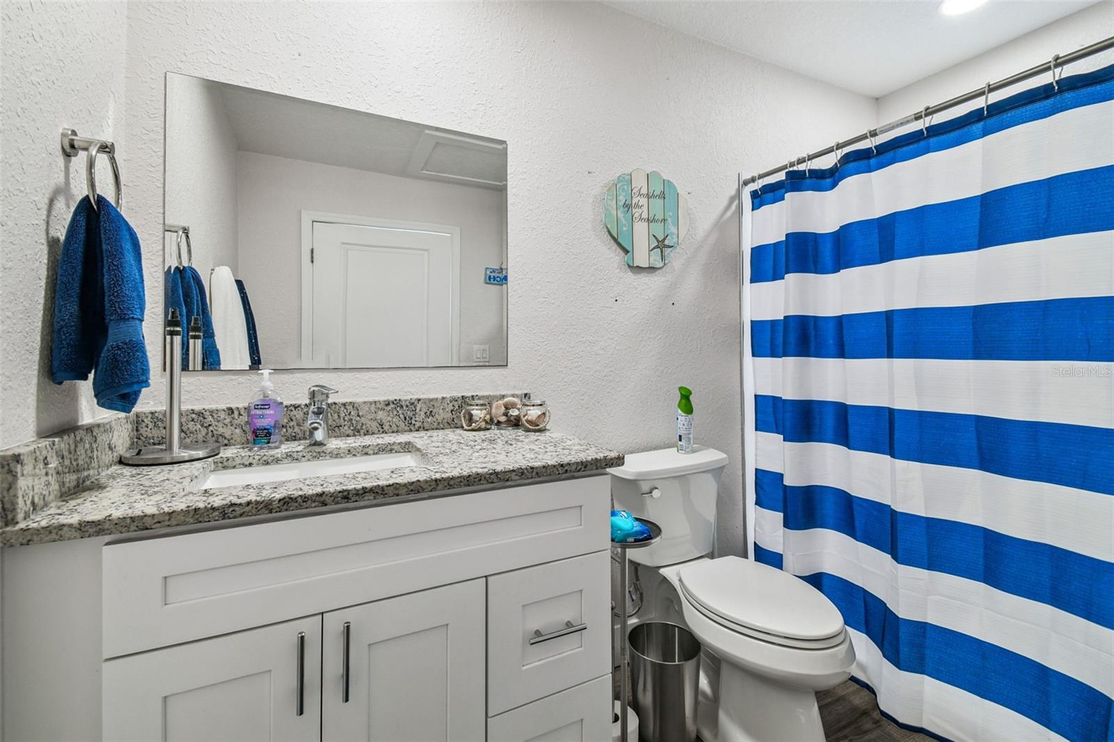 Image 26 of 31 For 6010 Wall Street