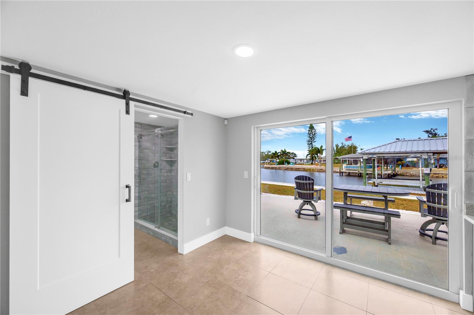 Image 15 of 37 For 827 Blue Heron Boulevard