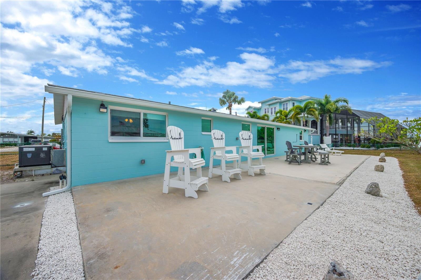 Image 20 of 37 For 827 Blue Heron Boulevard