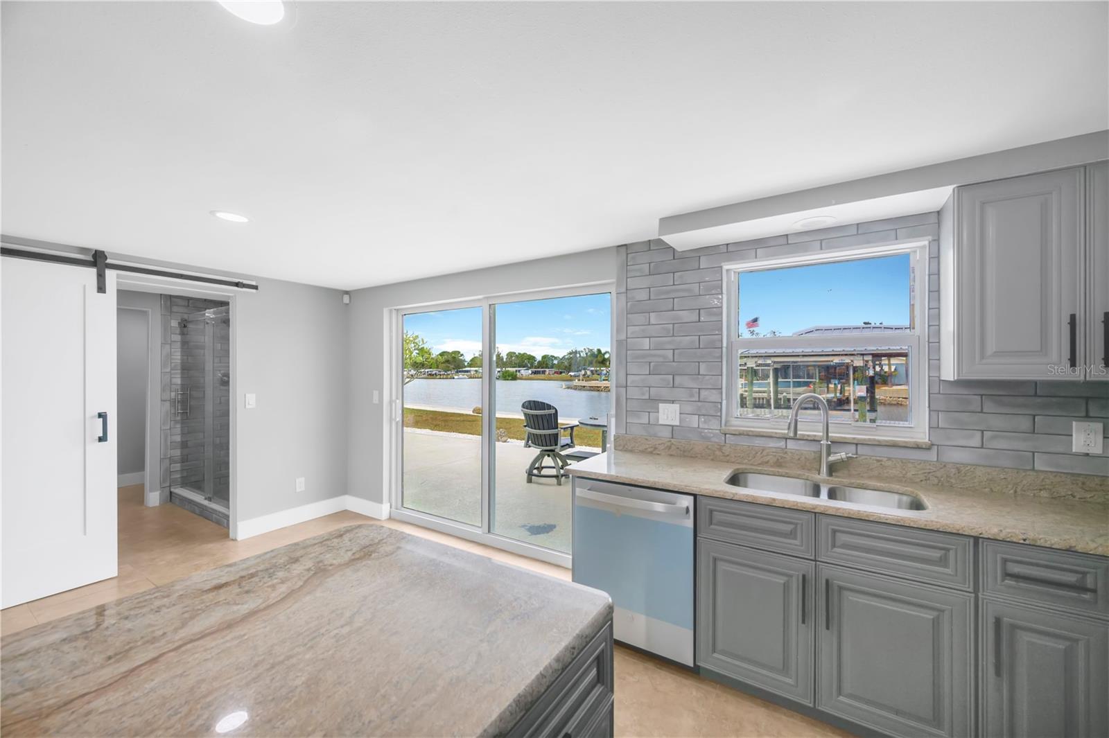 Image 5 of 37 For 827 Blue Heron Boulevard