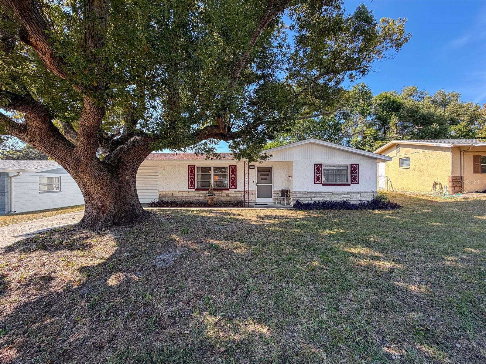 Image 16 of 17 For 5031 Overlook Drive