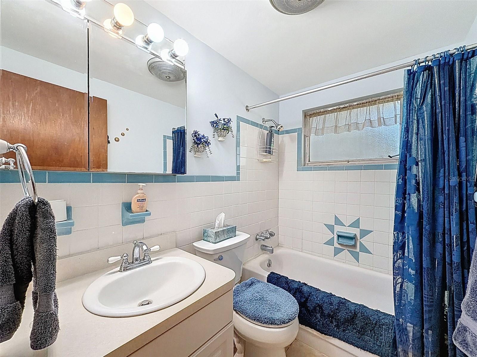 Image 9 of 17 For 5031 Overlook Drive