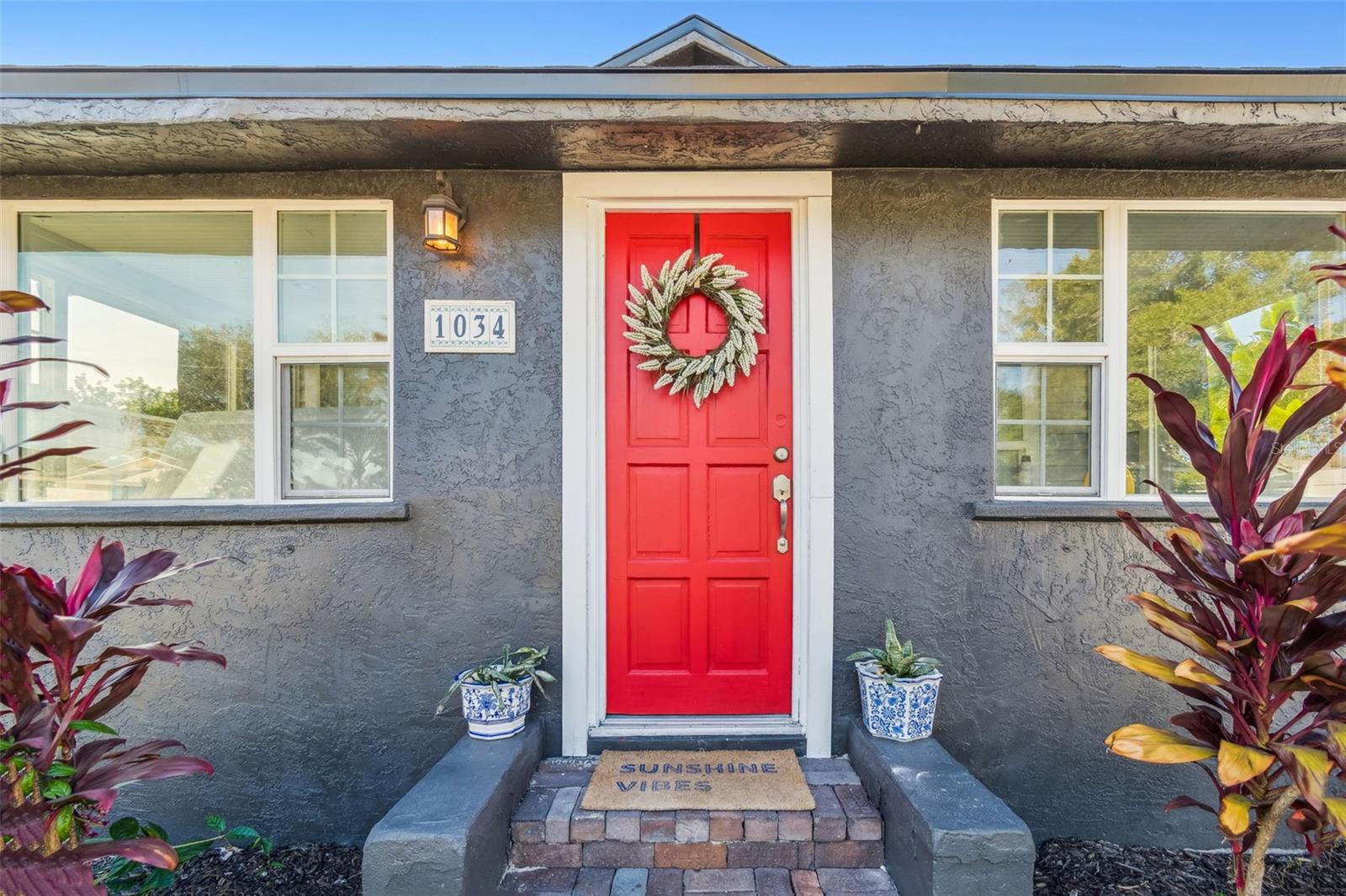 Image 12 of 63 For 1034 Queen Street N