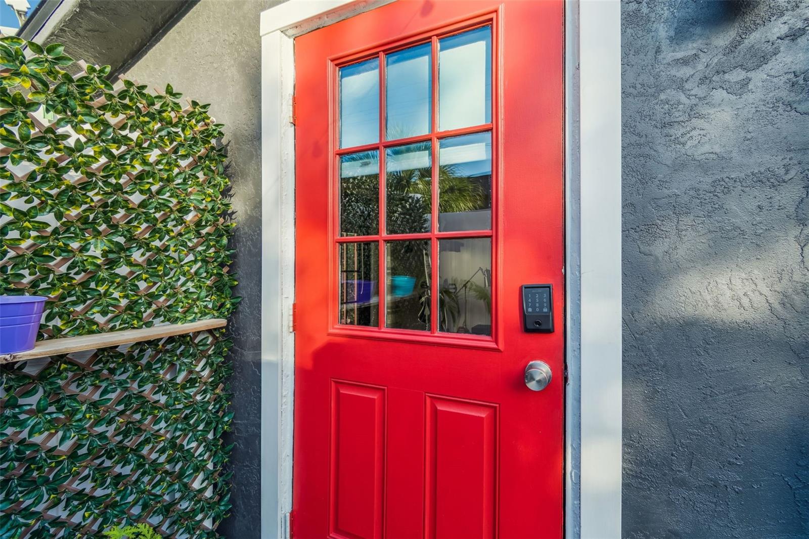 Image 43 of 63 For 1034 Queen Street N