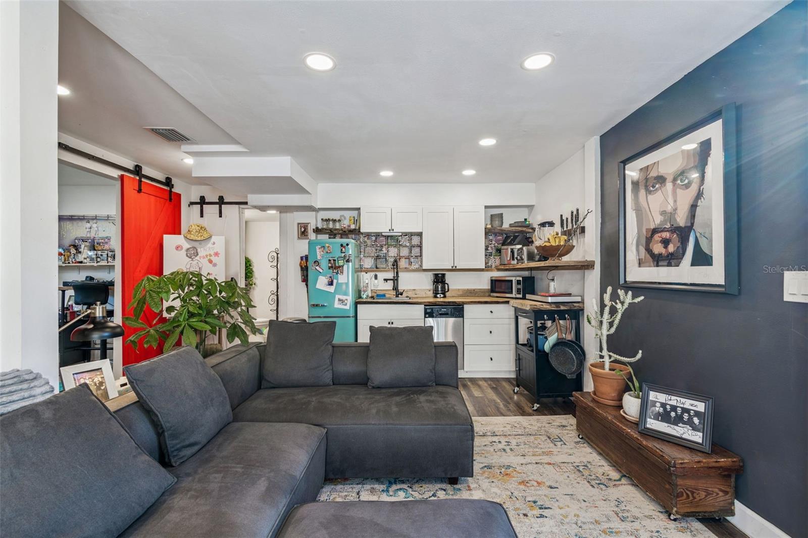 Image 46 of 63 For 1034 Queen Street N