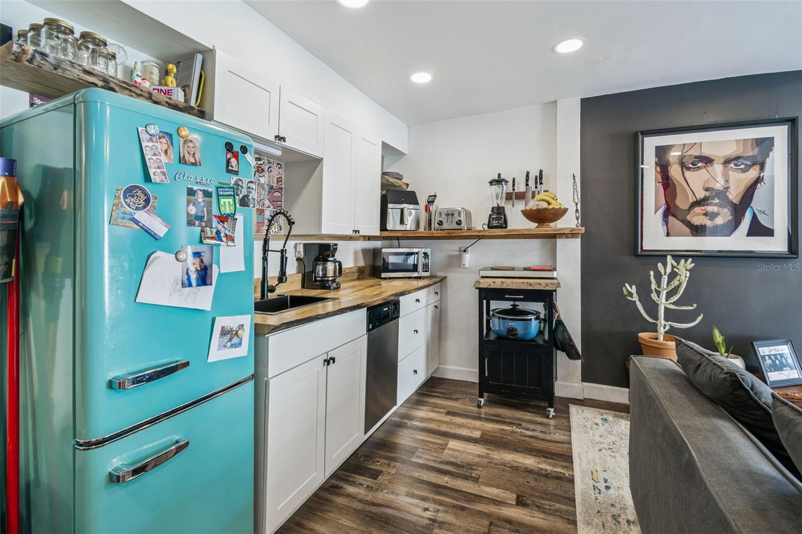 Image 50 of 63 For 1034 Queen Street N