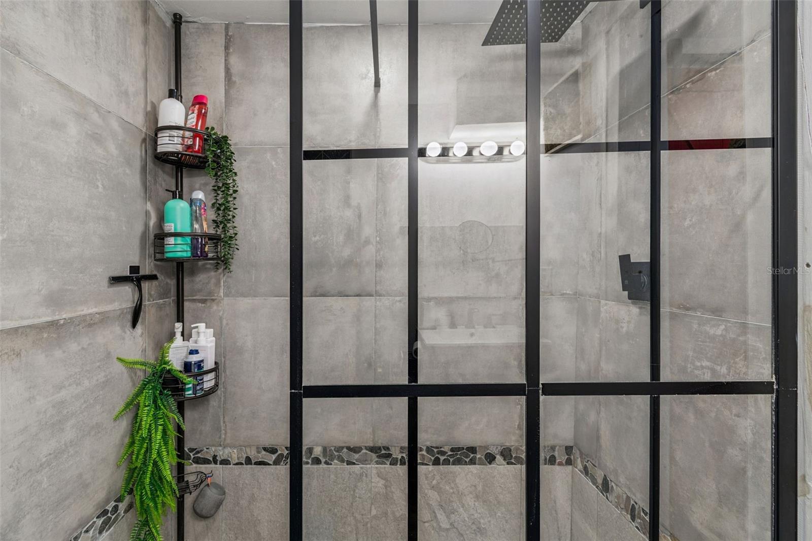 Image 52 of 63 For 1034 Queen Street N