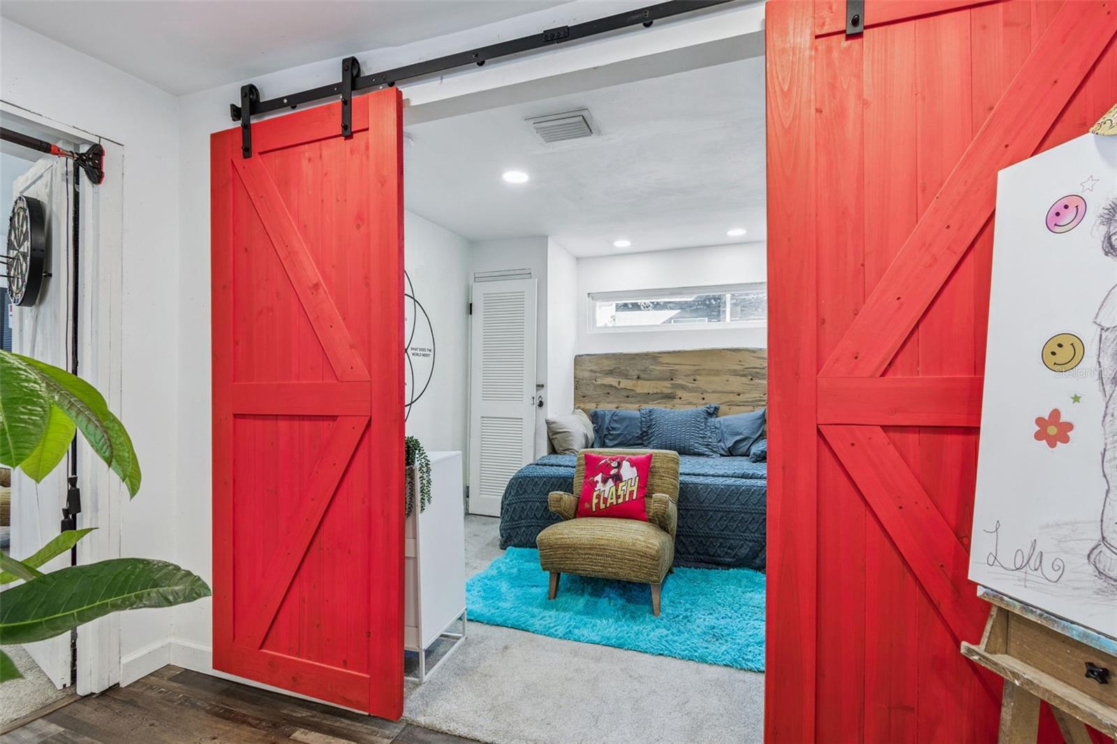 Image 54 of 63 For 1034 Queen Street N