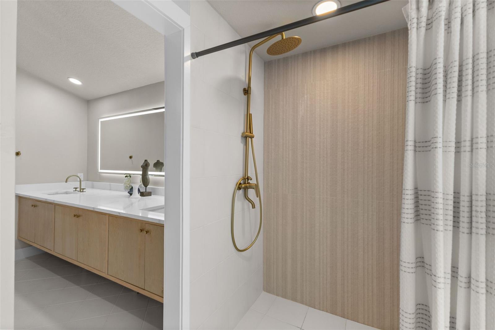 Image 17 of 34 For 4242 Ellinwood Boulevard