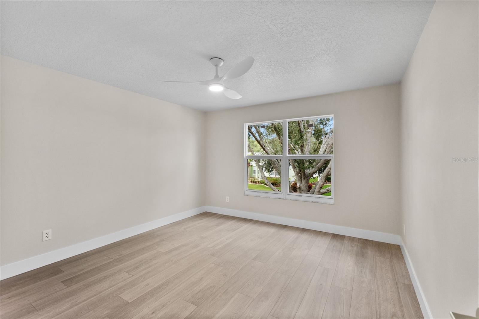 Image 22 of 34 For 4242 Ellinwood Boulevard