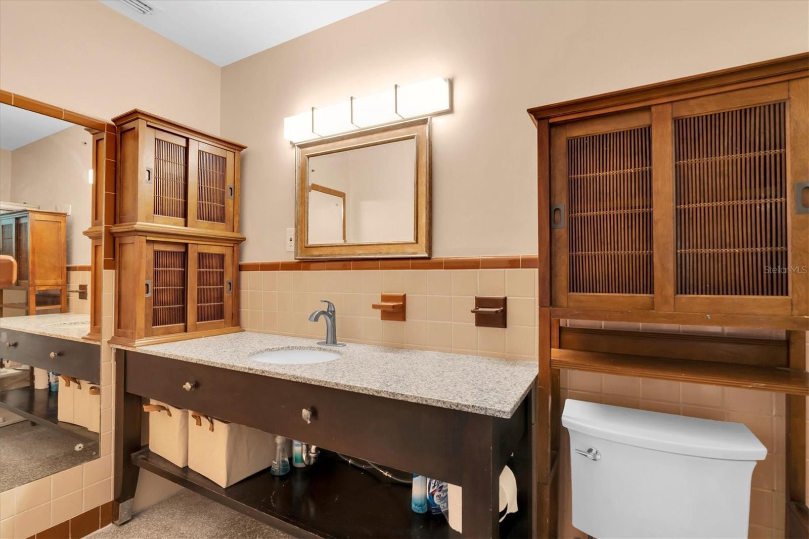 Image 17 of 28 For 5619 23rd Avenue S