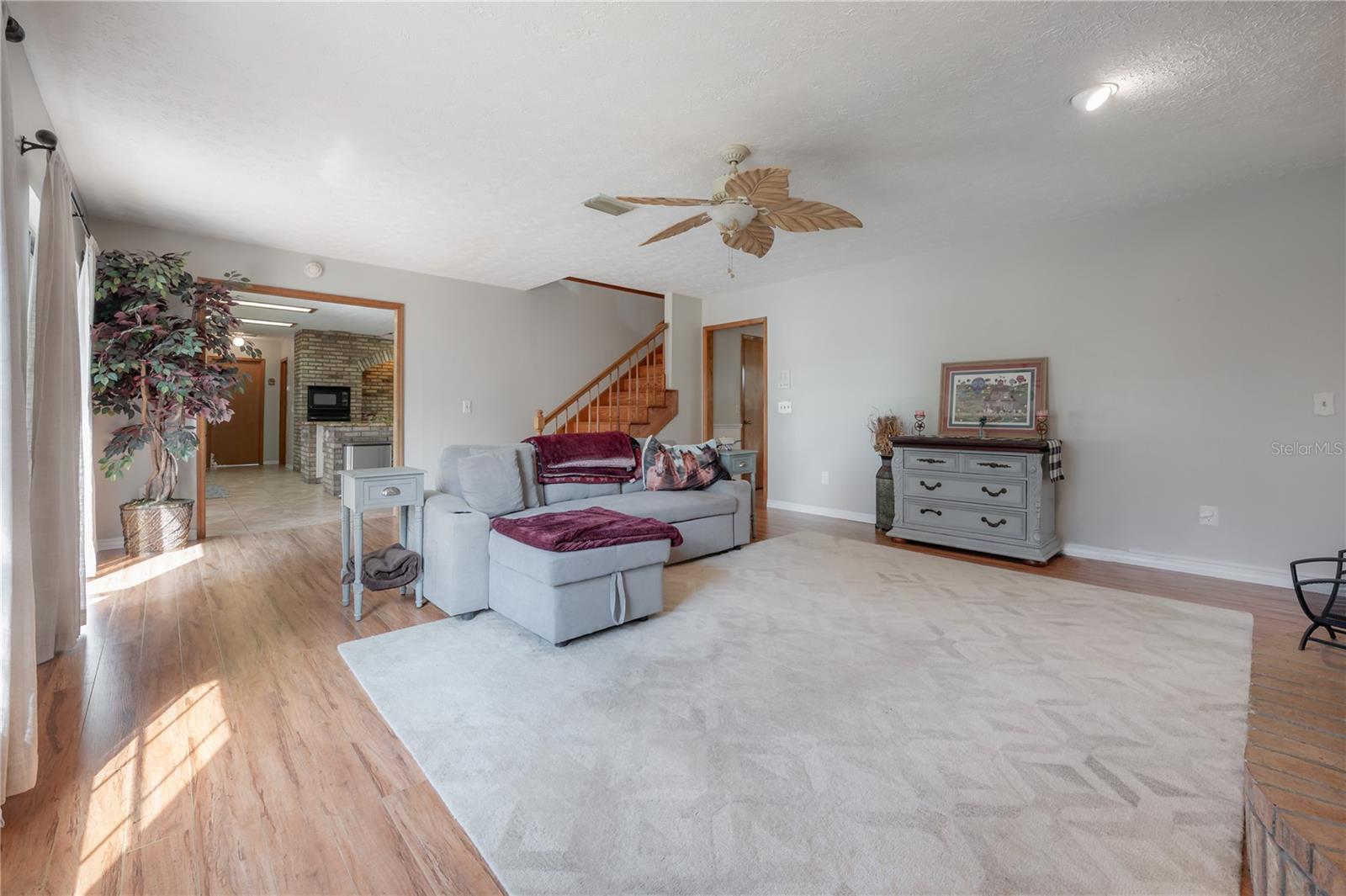 Image 13 of 79 For 9826 Gallagher Road