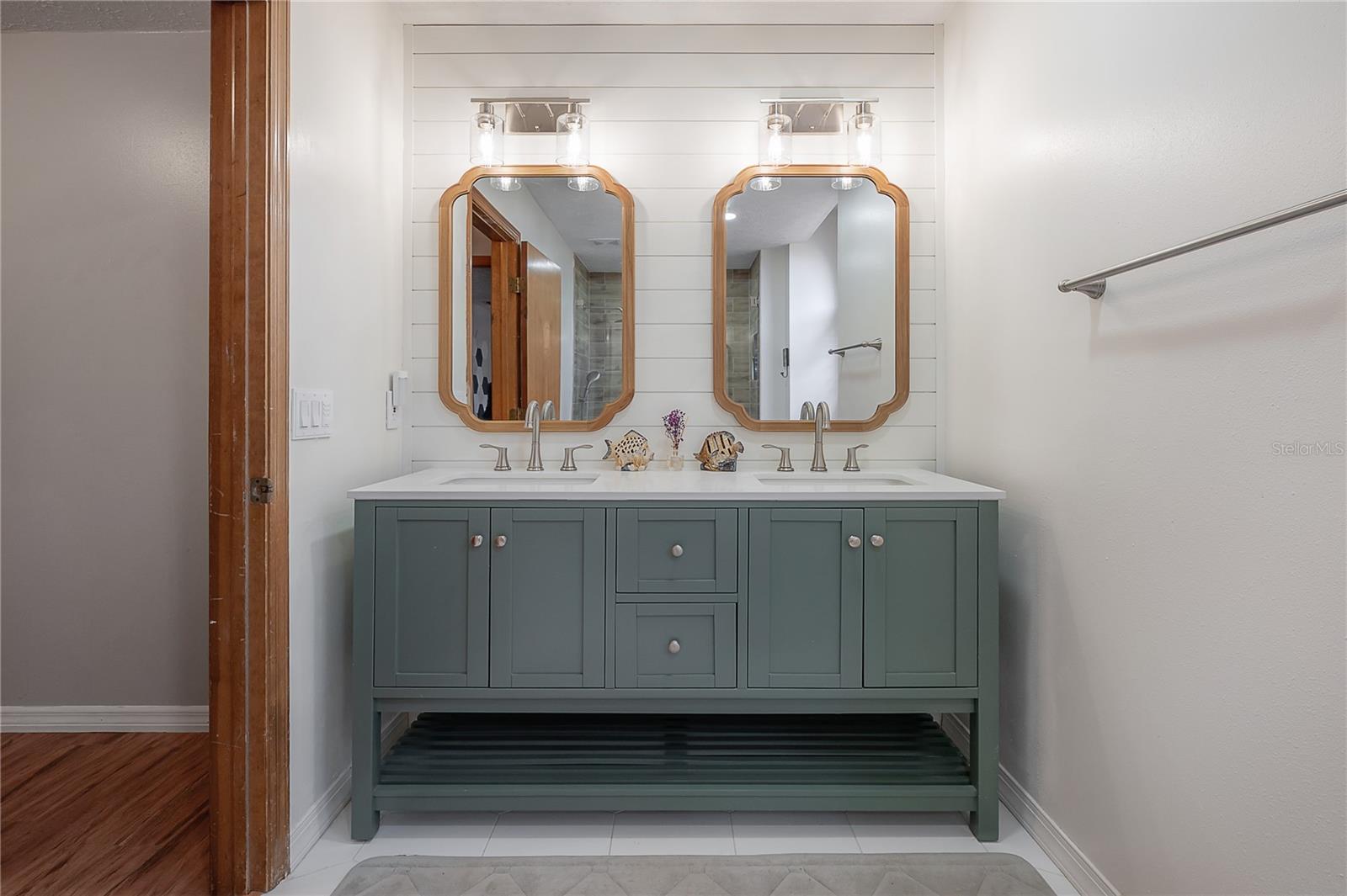 Image 41 of 79 For 9826 Gallagher Road