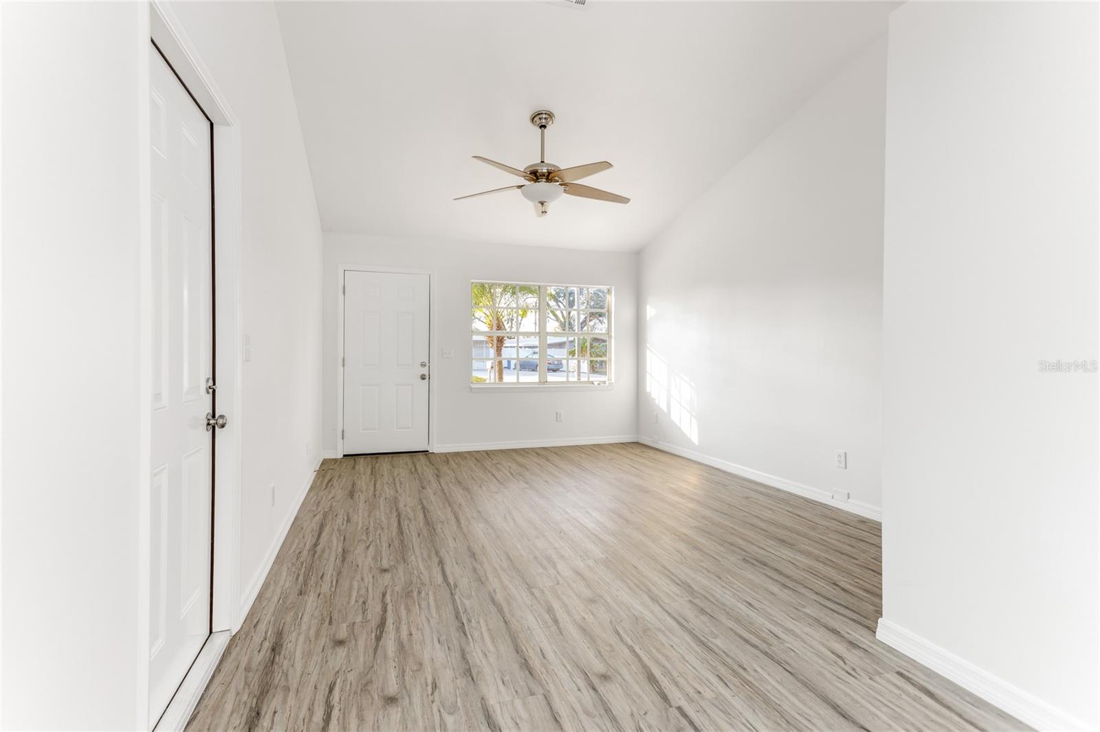 Image 18 of 31 For 5101 Eldorado Drive