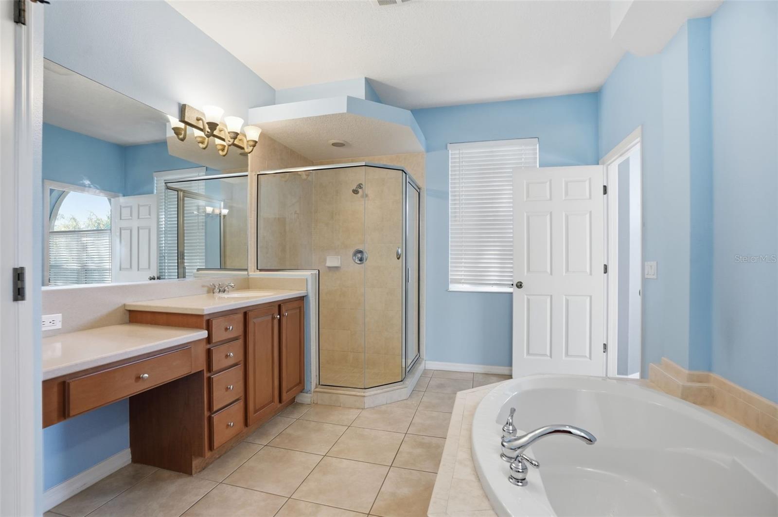 Image 17 of 36 For 6431 Wingspan Way