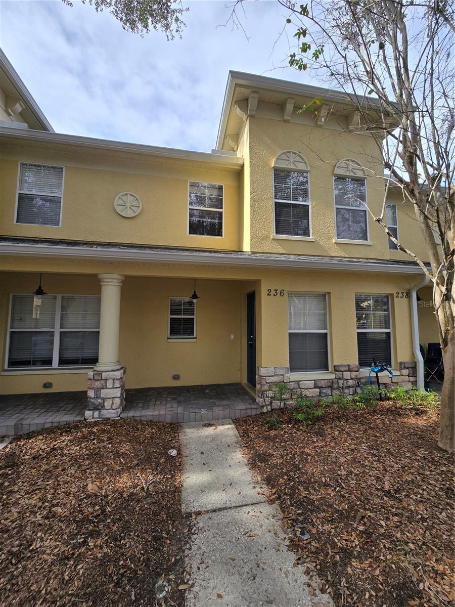 Listing Details for 236 Castlekeeper Place, VALRICO, FL 33594