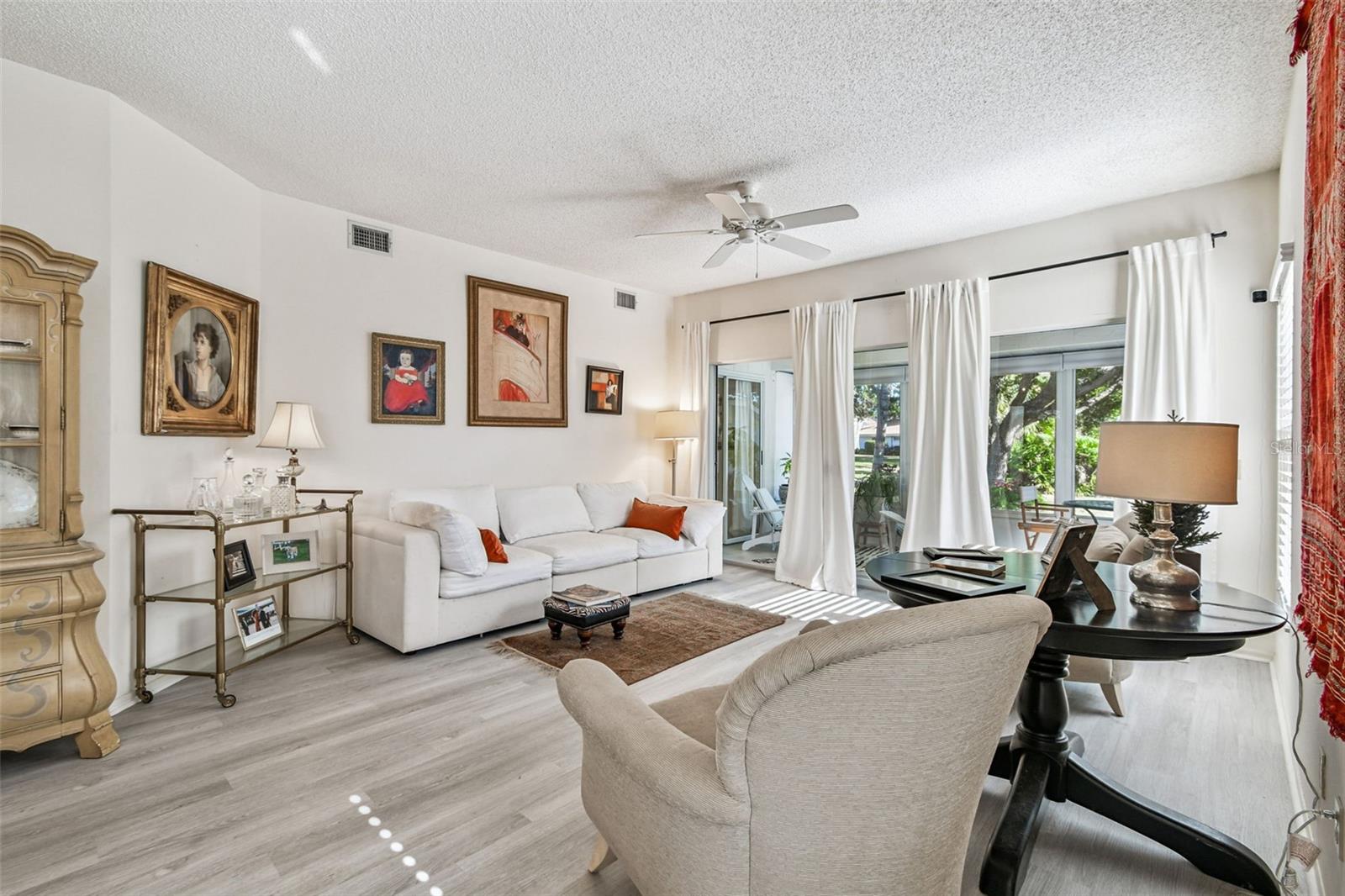 Image 11 of 49 For 5729 Garden Lakes Palm 98