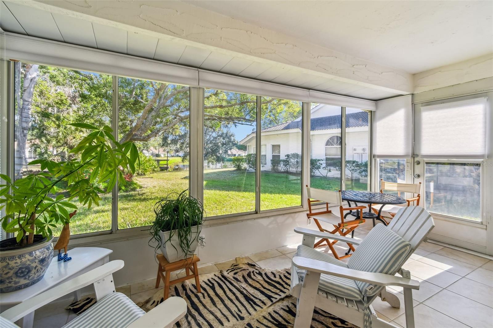 Image 24 of 49 For 5729 Garden Lakes Palm 98