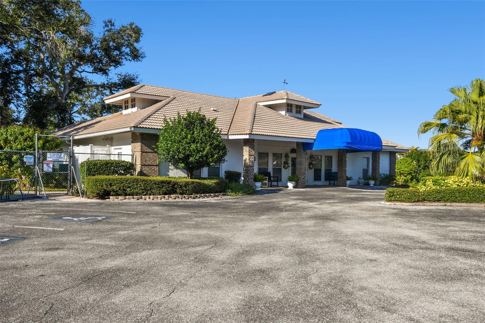 Image 30 of 49 For 5729 Garden Lakes Palm 98