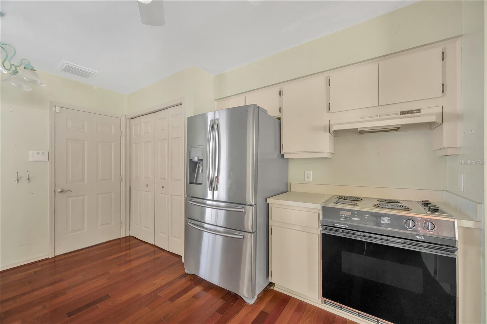 Image 10 of 48 For 1610 Elk Spring Drive