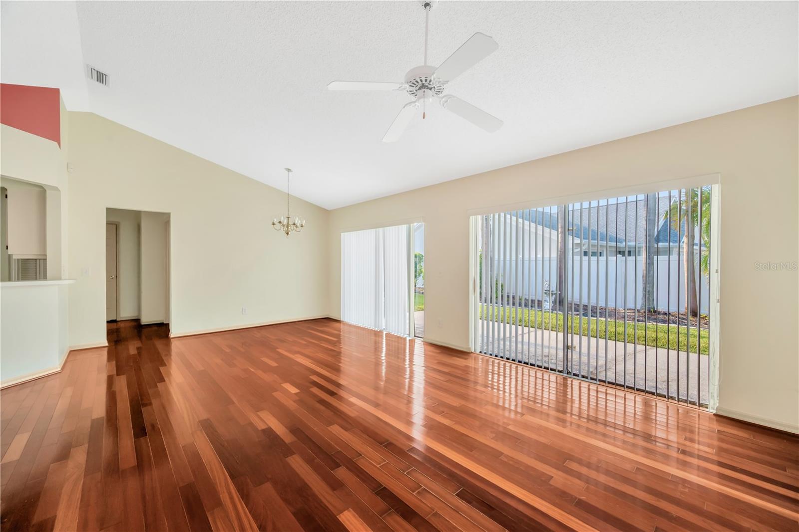 Image 14 of 48 For 1610 Elk Spring Drive